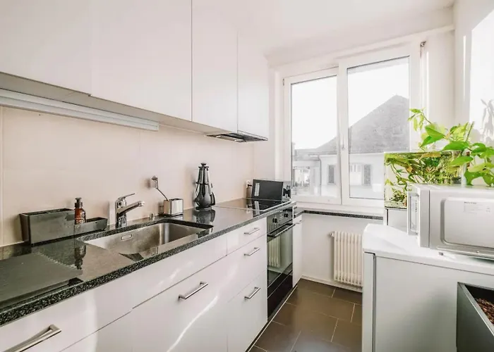 Modern With Balcony In Center A Hoh - Self Checkin Lägenhet *