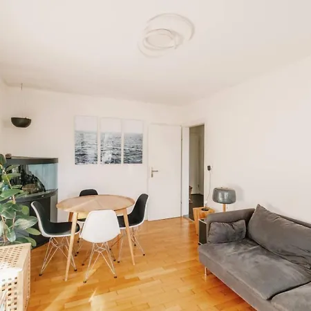 Modern Apartment With Balcony In Zurich Center A Hoh - Self Checkin Apartment