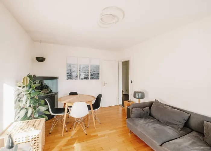 Modern With Balcony In Center A Hoh - Self Checkin 公寓