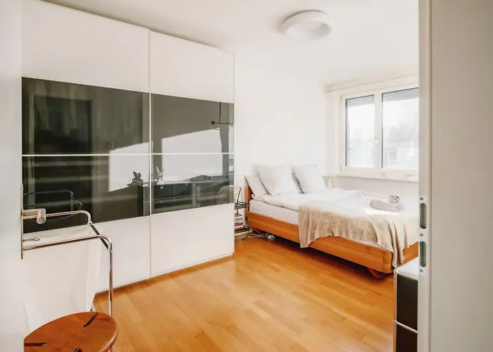 Modern With Balcony In Center A Hoh - Self Checkin 公寓 *