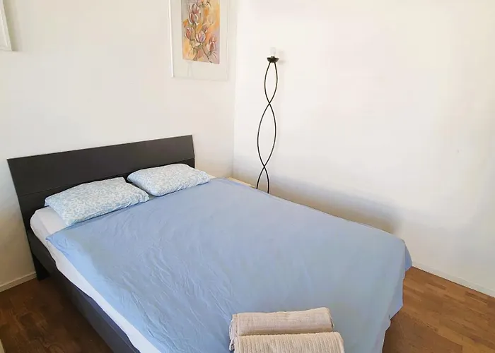 公寓 Modern With Balcony In Center A Hoh - Self Checkin *